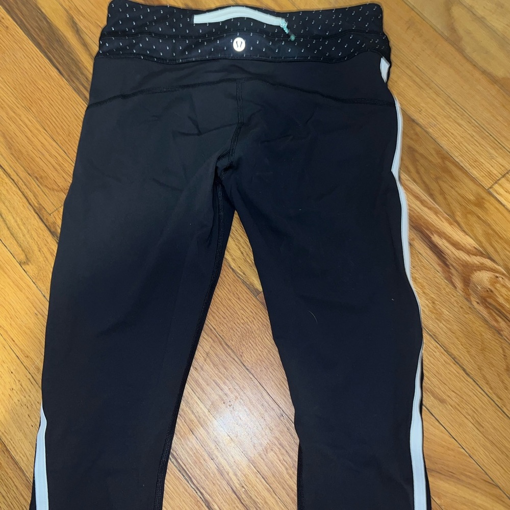 Lululemon cropped leggings size 6
